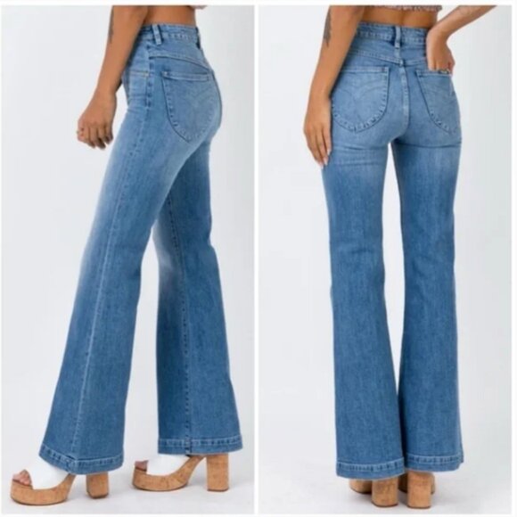 Rolla's Eastcoast Flare Jeans in Karen Blue - Picture 4 of 16